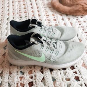Nike Free 5.0 Light Gray and Volt Gently Used